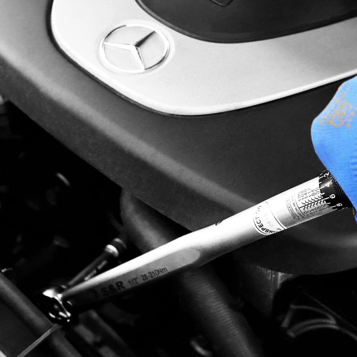 S&R Drehmomentschlüssel 465012210, Set, 1/2 Zoll, Mit Umschaltknarre, 28 - 210 Nm – Bild 4